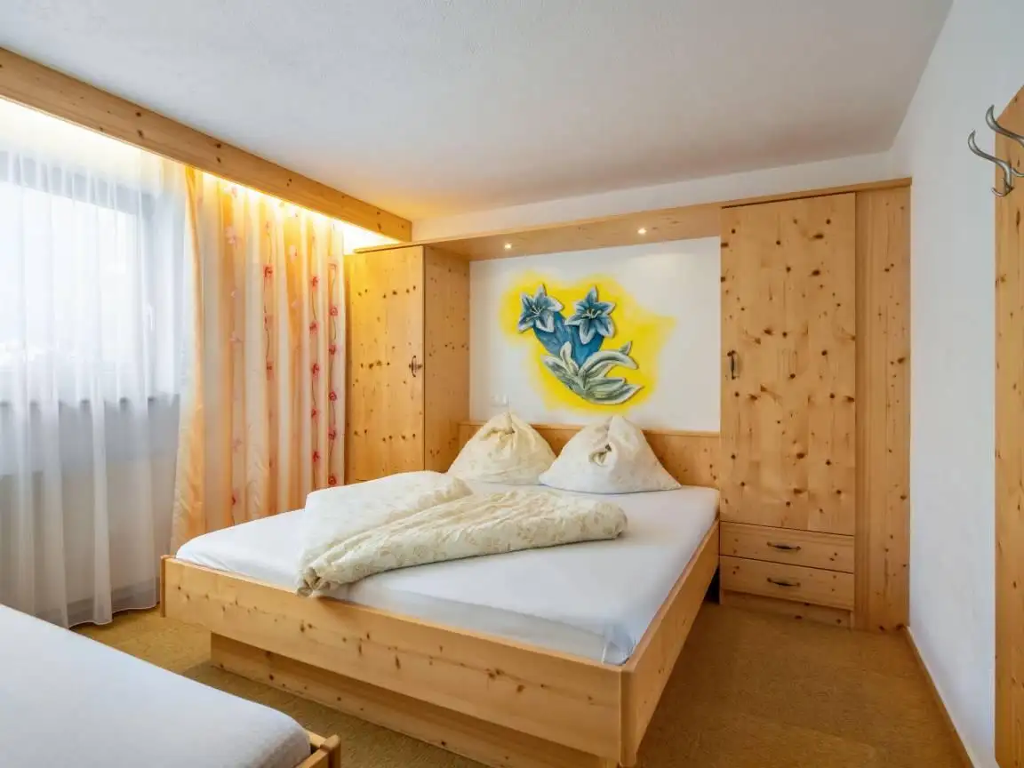Apart Zuckerhüttl mit 2 Dreibettzimmer